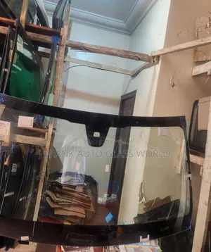 Mecedex Benz C 400 Windscreen Glass