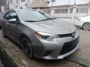 Toyota Corolla 2016 Brown