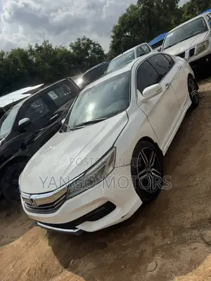 Honda Accord Touring V6 4dr Sedan FWD (3.5L 6cyl 6A) 2017 White