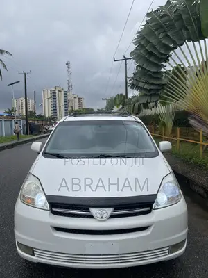 Toyota Sienna XLE Limited 2005 White