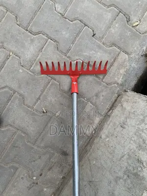 12-Tooth Metal Garden Rake