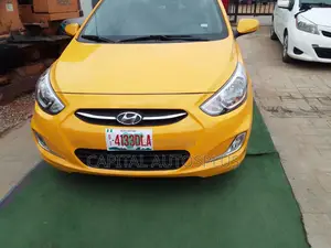 Hyundai Accent SE Sedan 2017 Yellow