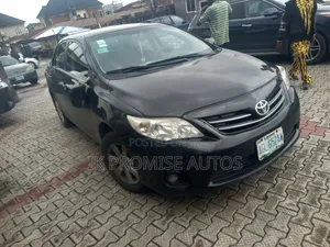 Toyota Corolla 2012 Black
