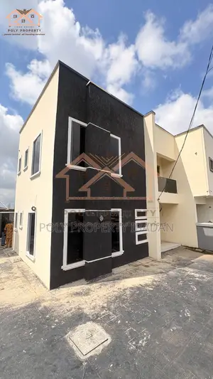 3bdrm Duplex in Carlton Gate Estate, Ibadan for sale