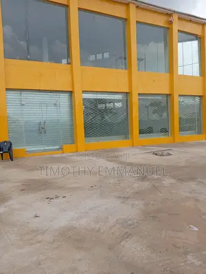 Standard Show Room Shop for Rent