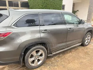 Toyota Highlander 2015 Gray