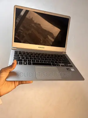 Laptop Samsung 8GB Intel Core i5 SSD 256GB