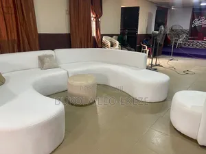 Brand New Modern Design and Fabric Complete Sofa