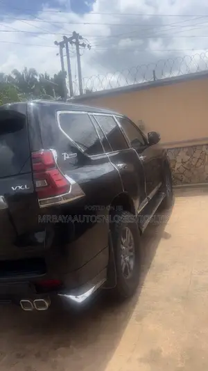 Toyota Land Cruiser Prado 4.0 Petrol TX-L 2012 Black