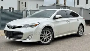 Toyota Avalon Limited 4dr Sedan (3.5L 6cyl 6A) 2014 White