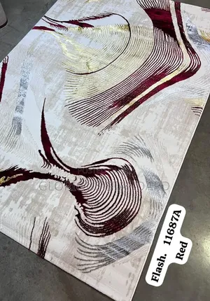 7 by 10 Center Rug