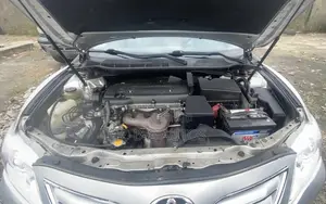 Toyota Camry LE 4dr Sedan (2.4L 4cyl 5A) 2009 Silver