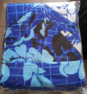 Cotton Bedsheet With 4 Pillow Cases