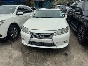Lexus ES 2014 White