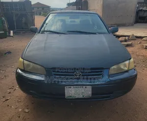 Toyota Camry Automatic 1999 Blue