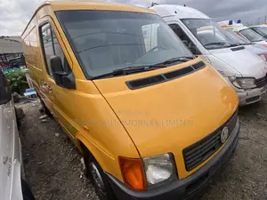 Volkswagen LT 2005 Yellow