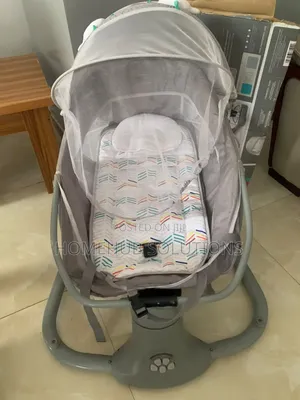 Mastela 3 in 1 Deluxe Multi Functional Bassinet, Still New, No Damage
