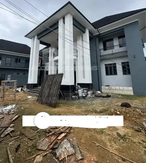 5bdrm Duplex in Woji , Port Harcourt for sale
