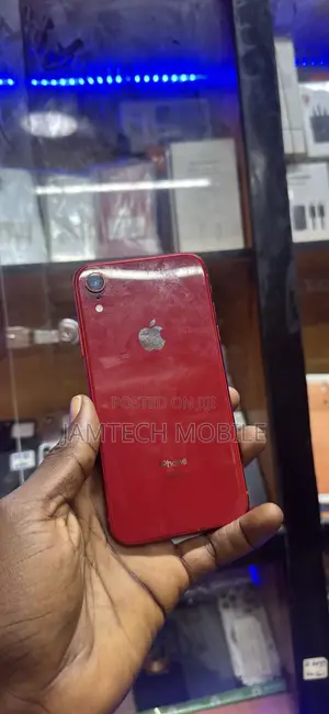 Apple iPhone XR 64 GB Red