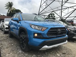 Toyota RAV4 Adventure 2022 Blue