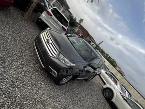 Toyota Highlander 2012 Gray