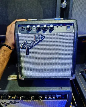 Fender Frontman 10G Electric Guitar Amplifier UK USED