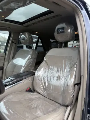 Mercedes-Benz M Class ML350 4MATIC 4dr SUV AWD (3.5L 6cyl 7A) 2015 Blue