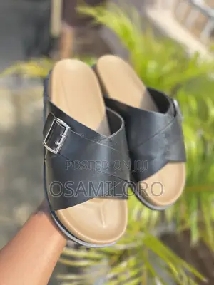 Men's Black Cross-Strap Buckle Slides