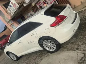 Toyota Venza AWD 2011 White