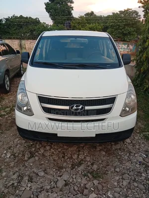 Hyundai H1 2014 White