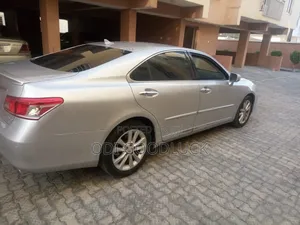 Lexus ES 2012 Silver