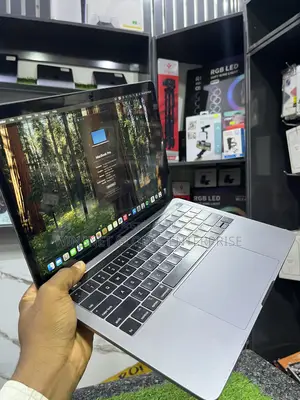 Laptop Apple MacBook Pro 2019 8GB Intel Core i5 SSD 256GB