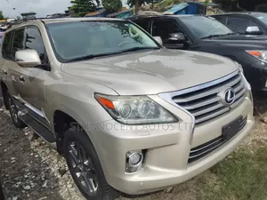 Lexus LX 2016 Gold