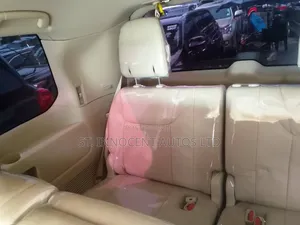 Lexus LX 2016 Gold