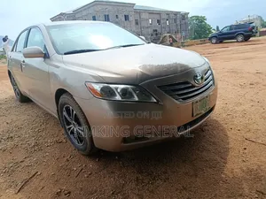 Toyota Camry 2.4 LE 2008 Gold