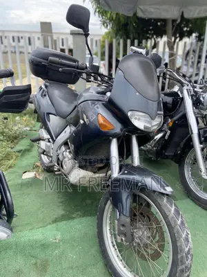 Aprilia Pegaso 2008 Black
