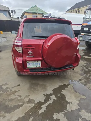 Toyota RAV4 2012 Red