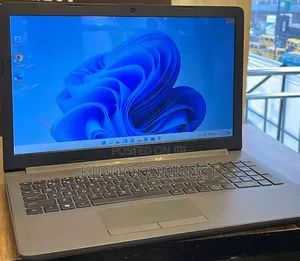 Laptop HP 15-da3007nia 8GB Intel Core i5 HDD 256GB