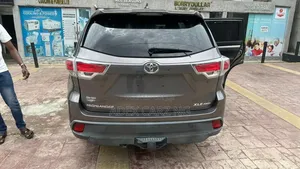 Toyota Highlander 2015 Gray