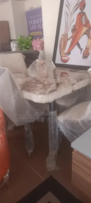 Imported Marble Top 4 Sitter Dining Table