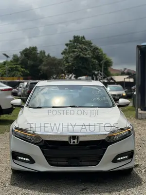 Honda Accord Touring 2.0T 2018 White