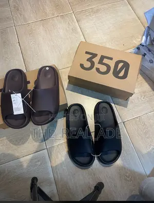 Yeezy Slide