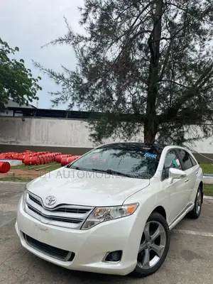 Toyota Venza XLE 4dr Wagon AWD (3.5L 6cyl 6A) 2015 White