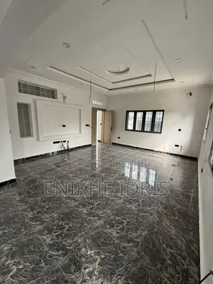 5bdrm Duplex in Coon Estate, Lugbe District for sale
