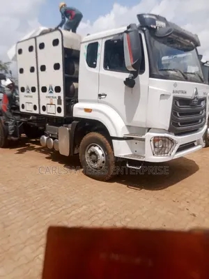 Brand New 16cylinder Howo CNG Truck