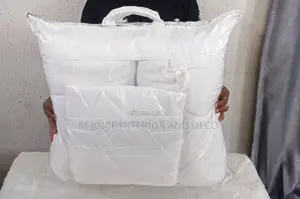 Duvet With 4 Pillow Cases Polish American Quality