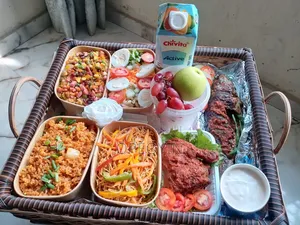 Takeaway Packs, Food Tray