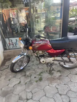 Bajaj Boxer 2015 Red