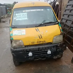 Suzuki Every 2010 Yellow