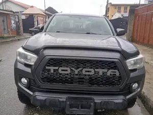 Toyota Tacoma 4dr Double Cab 2016 Gray
